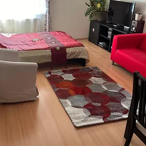 Cozy In District 8 Апартаменты